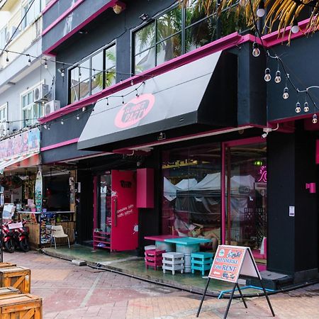 A Pousada Slumber Surf Phuket Kata Exterior foto